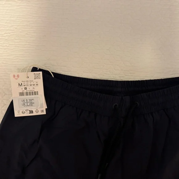 Zara Men's Black Swim Trunks - Picture 2 of 4